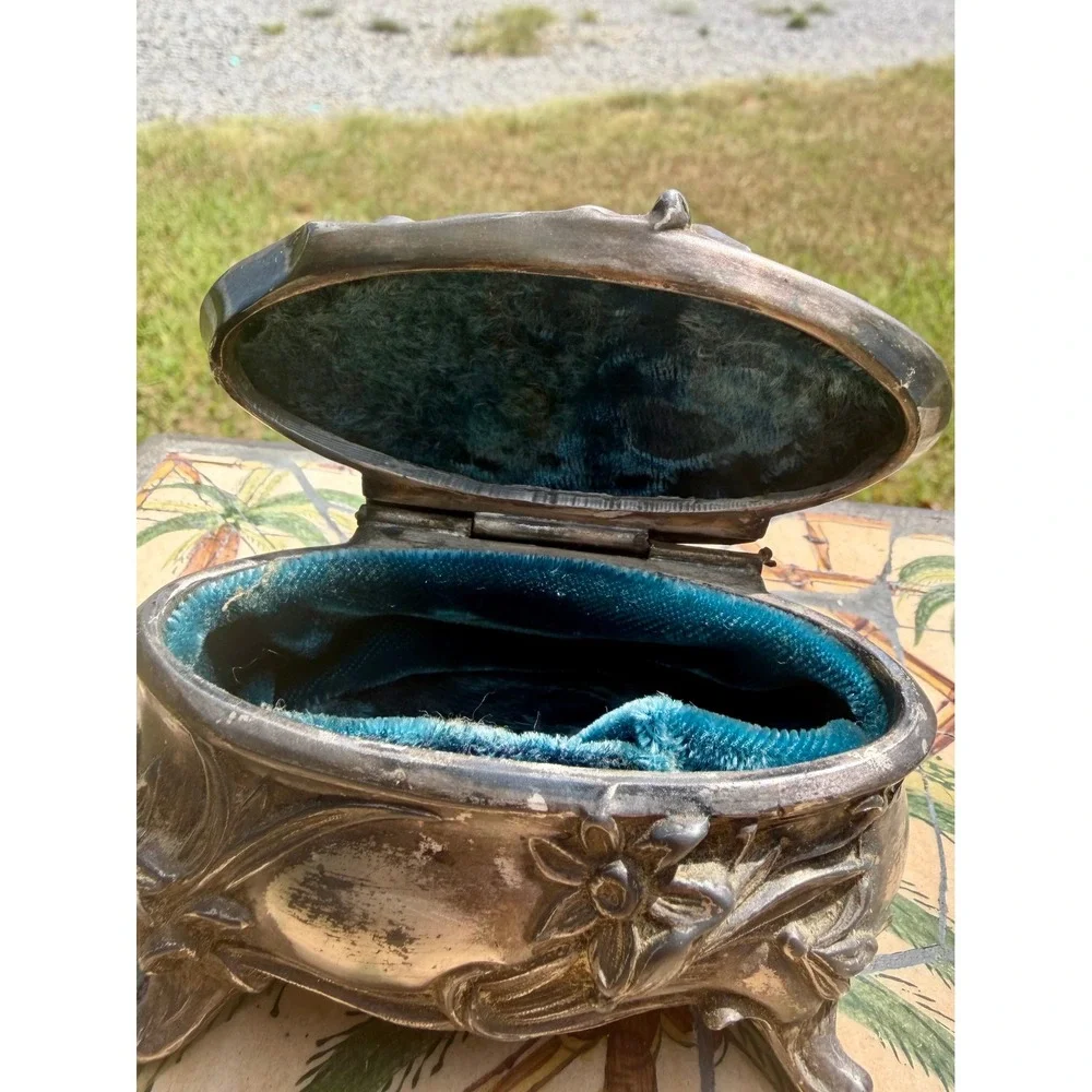 Vintage Art Nouveau Silver Tone Floral Footed Trinket Jewelry Box Teal Velvet